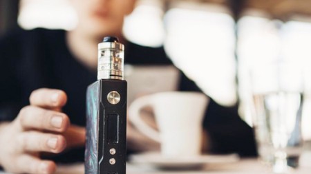 Bu gündən Azərbaycanda elektron siqaretlər qadağan olundu