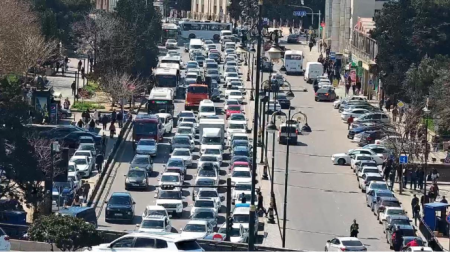 Bakıda yol təmiri tıxaca səbəb oldu - FOTOLAR