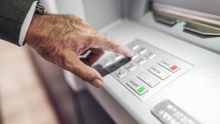 Aprelin pensiyası bu tarixdə veriləcək – RƏSMİ 