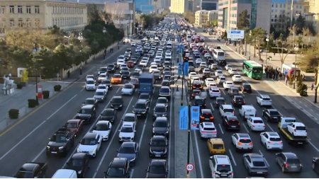 Bakının 19 küçəsində sıxlıq var - SİYAHI