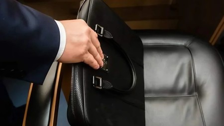 Azərbaycan Dövlət Kukla Teatrında YENİ TƏYİNAT - Nazir əmr imzaladı - FOTO