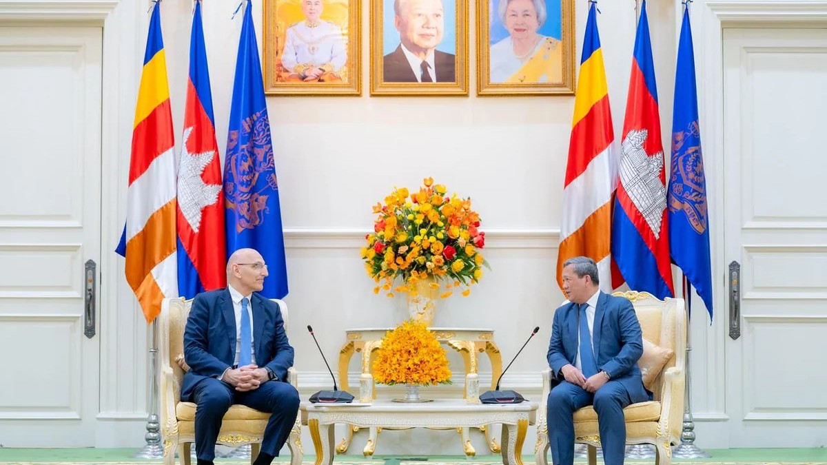 Elçin Əmirbəyov Kambocaya səfər edib, bir sıra görüşlər keçirib