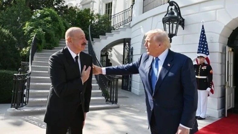 İlham Əliyev Trampa təşəkkür etdi - FOTO