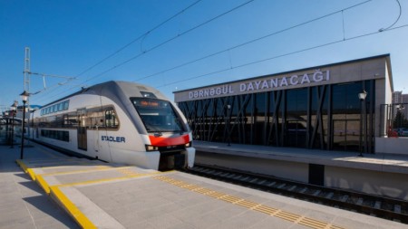 Sumqayıt qatarı qəza törədib, ölən var