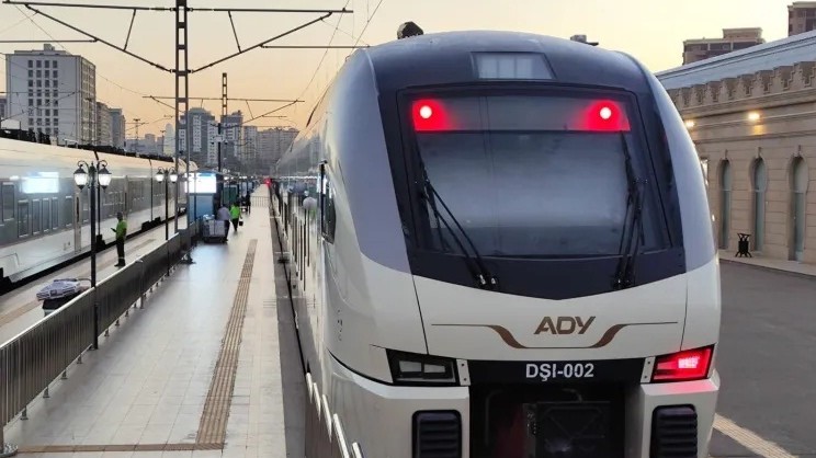 Bu istiqamətə əlavə qatar reysləri təyin edildi