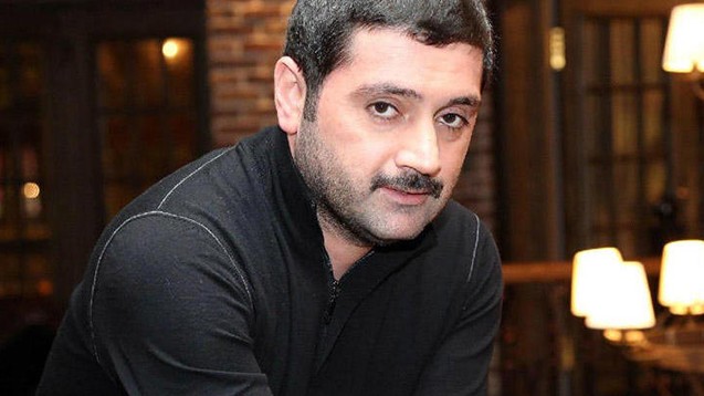 "O qədər imkanı var, məndən pulsuz bilet istəyir"