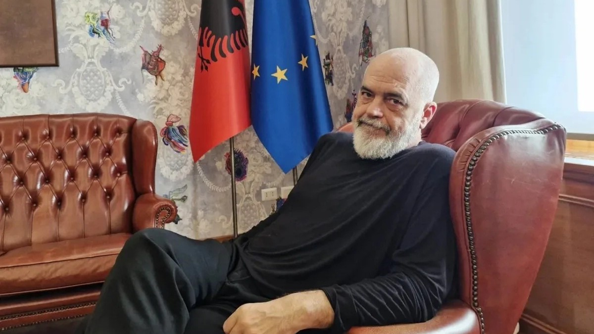 Edi Rama korrupsiyada ittiham olunur?