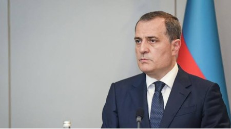 Ceyhun Bayramov Rusiyaya getdi