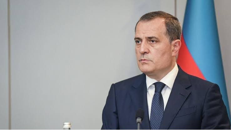 Ceyhun Bayramov Rusiyaya getdi