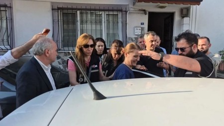 Türkiyədə bələdiyyə sədri və əri saxlanılıb