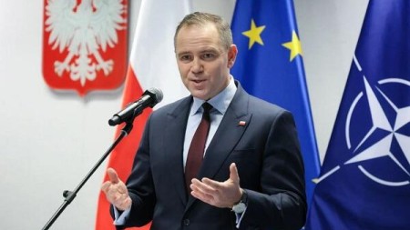 Ruslar nə qədər uzaq olsa, o qədər yaxşıdır - Navrotski