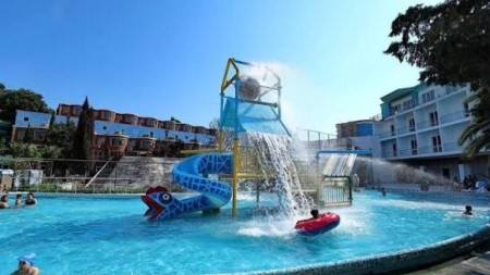 Nardaranda su nasosunda sıxılı qalan 4 yaşlı uşaq ölüb - Yenilənib