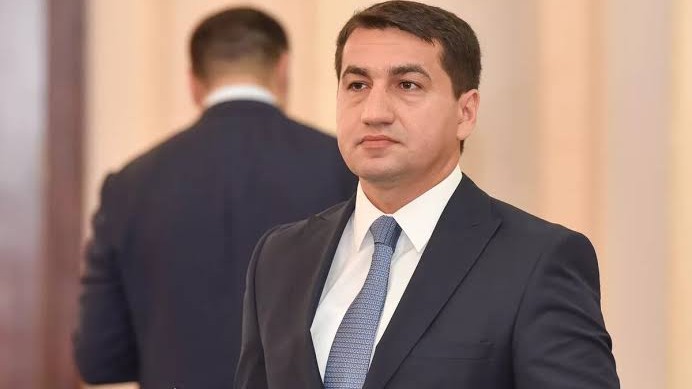 Zelenski Hikmət Hacıyevi ordenlə təltif etdi