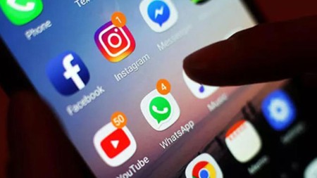 Daha bir ölkə 16 yaşdan kiçiklər üçün sosial medianı qadağan etməyə hazırlaşır