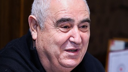 Şərurlu İsfəndiyar: “150 il yaşamaq istəyirəm”