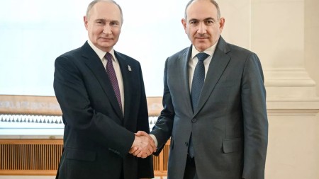 Paşinyan Moskvaya gedəcək