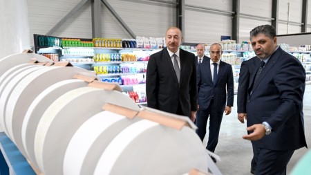 Prezident kağız və gigiyenik məhsulların istehsalı müəssisəsinin açılışında