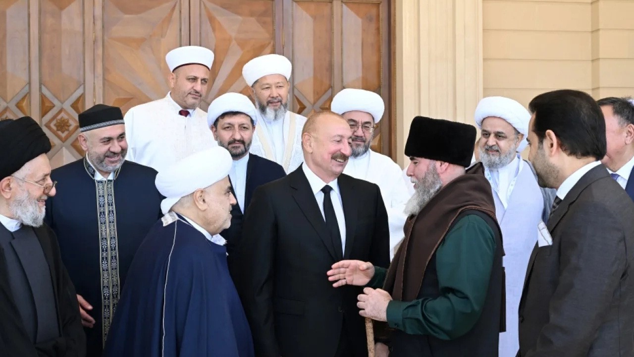 İlham Əliyev beynəlxalq konfransların iştirakçılarını qəbul etdi - FOTOLAR