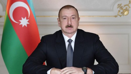 Prezident İlham Əliyev bir qrup prokurorluq əməkdaşını təltif edib