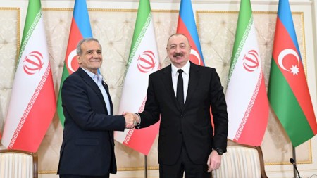 İlham Əliyev Məsud Pezeşkiana zəng etdi
