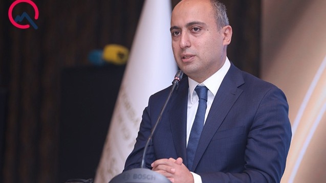 Nazir jurnalistə irad bildirdi - “Sualı elə verin ki...”