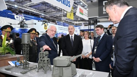 Prezident və xanımı sərgilərlə tanış oldu -  YENİLƏNİB