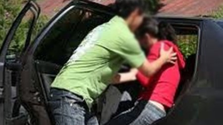 Sabirabadda 17 yaşlı oğlan 14 yaşlı qızı qaçırdı