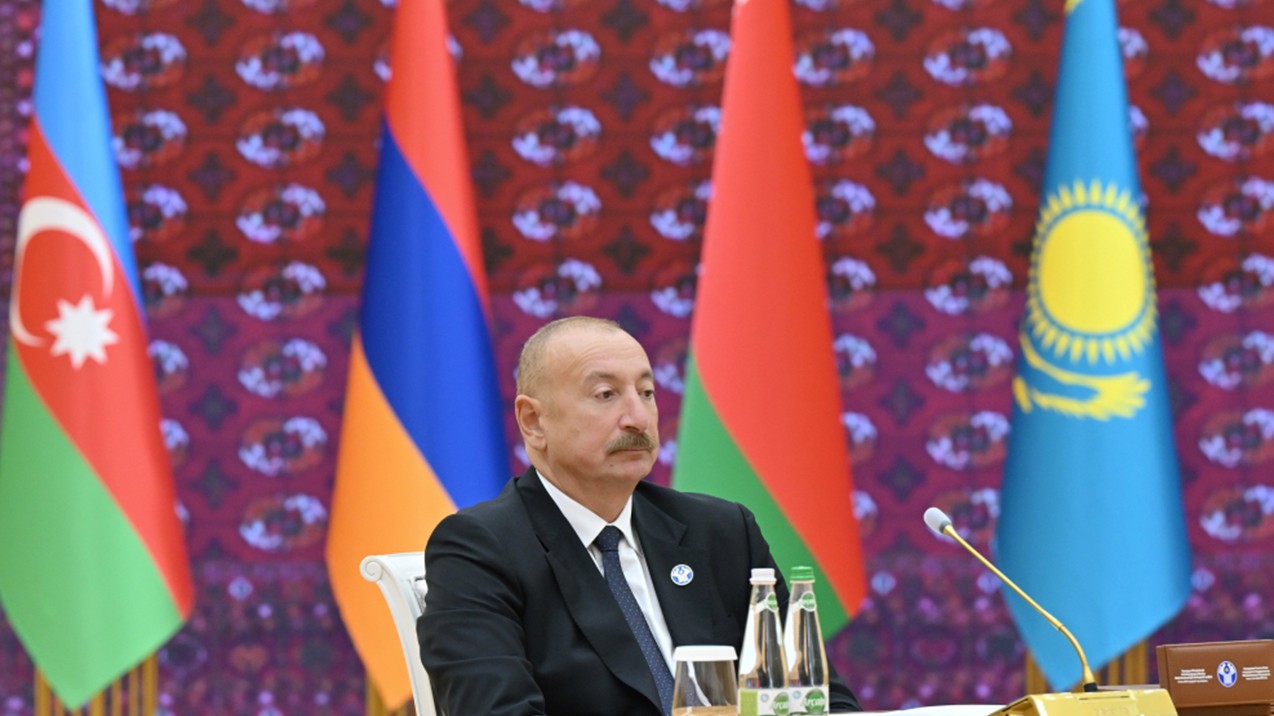 Prezidentin Türkmənistan səfərindən - Görüntülər
