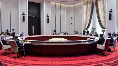 Spiker Bişkekdə iclasda çıxış etdi