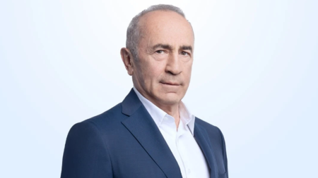 Robert Koçaryanın da həbs müddəti uzadıldı